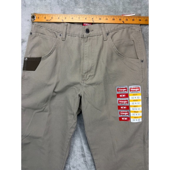 NWT Wrangler Workwear Men's Utility Pants 32x32 Beige Relaxed Fit Carpenter - Picture 2 of 11